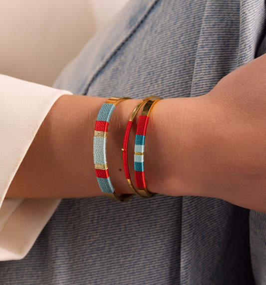 Medium Bracelet - Red/turquoise/aqua blue